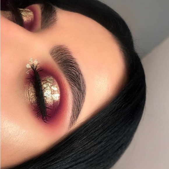 MAC Cosmetics I Like 2 Watch Gold Shimmer Eyeshadow - Picture 2 of 3